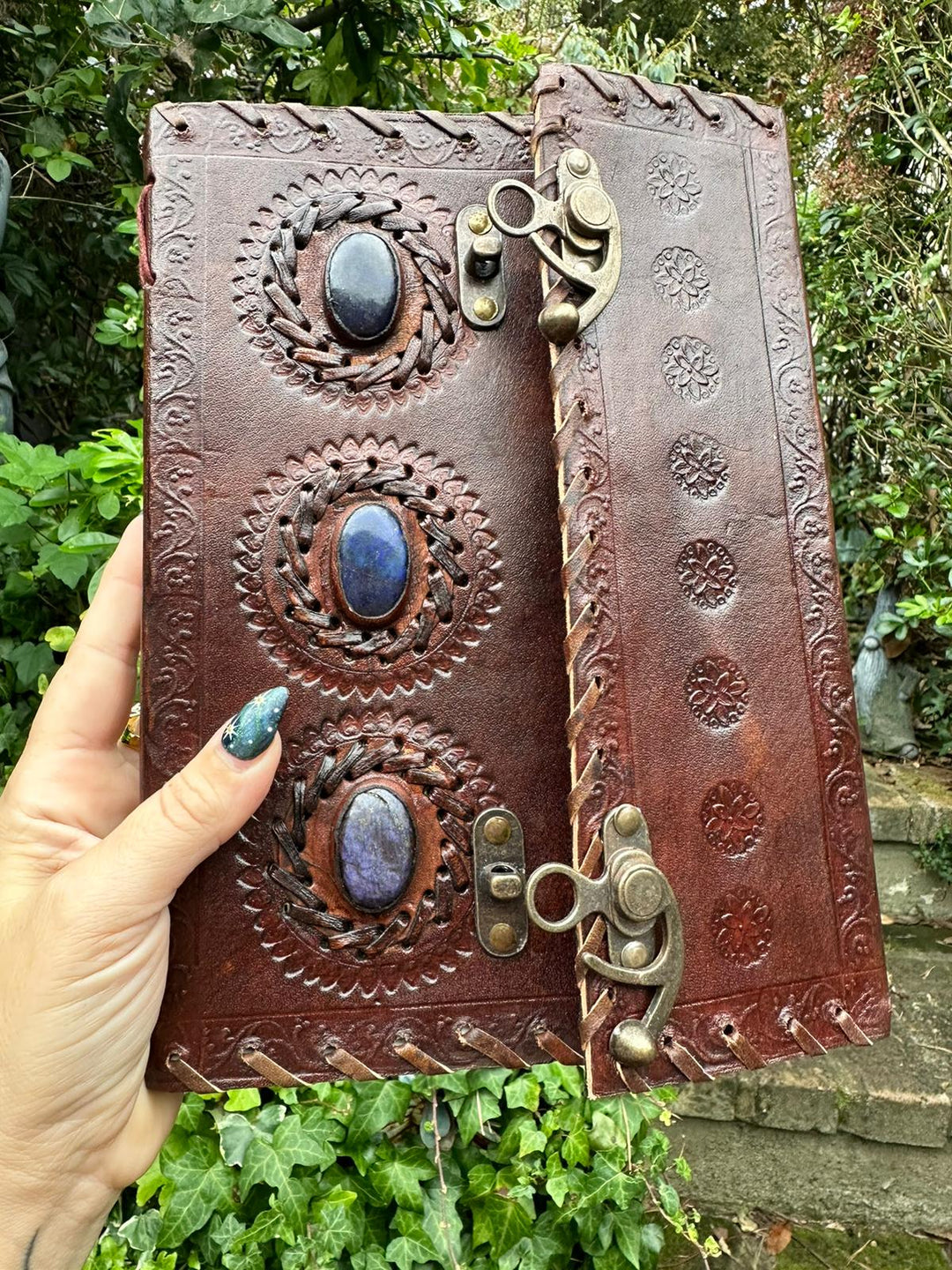 Title: Brown Leather Journal with Lapis Lazuli Stones - Elegant and Spiritual Writing Companion