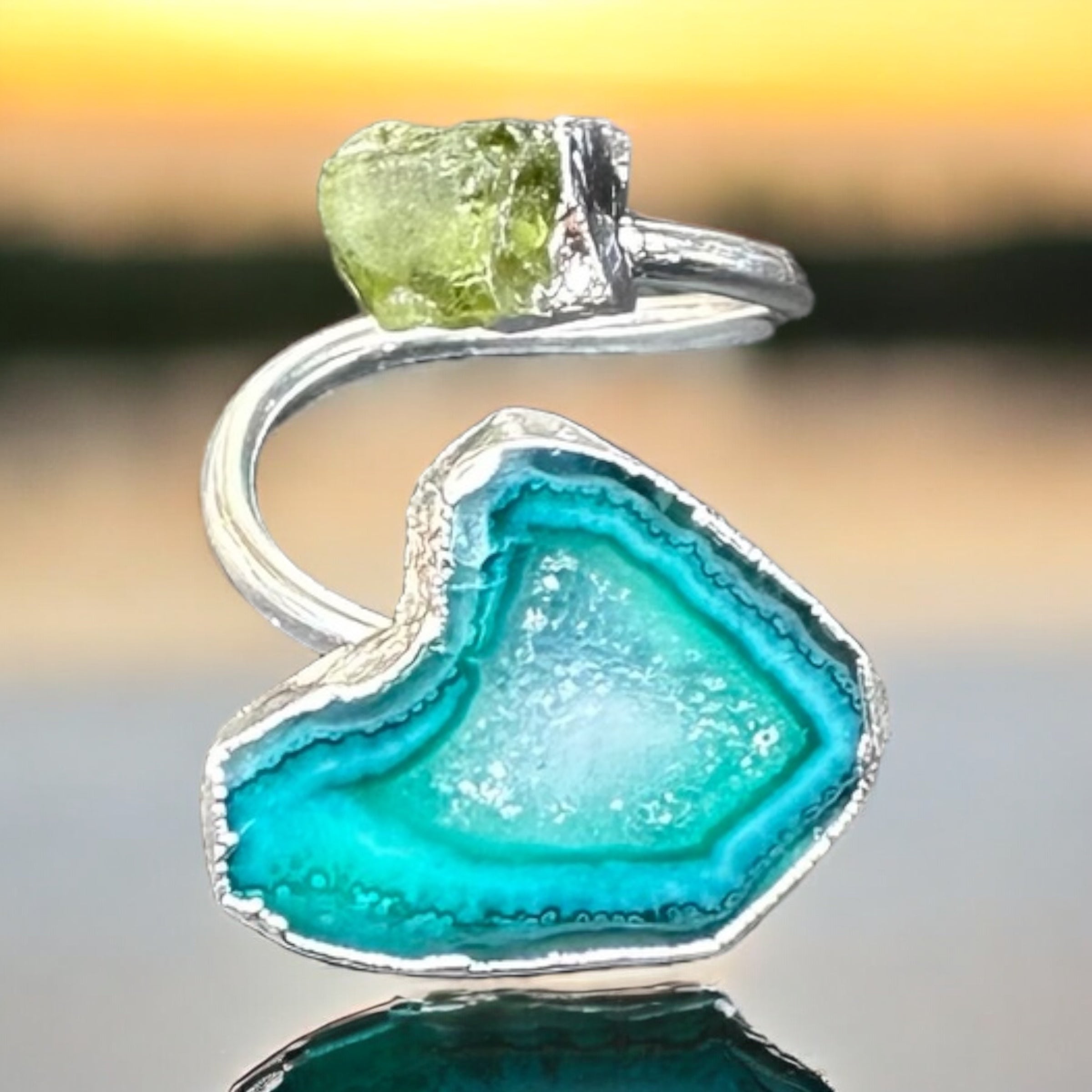 Stunning 925 Sterling Silver Abalone Peridot store Ring