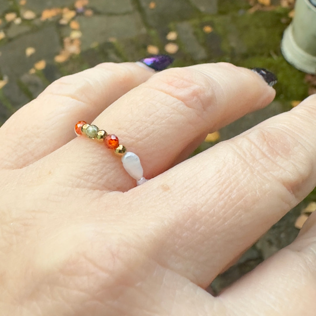 FreshWater Baroque Pearl & Carnelian, Peridot Crystal Ring