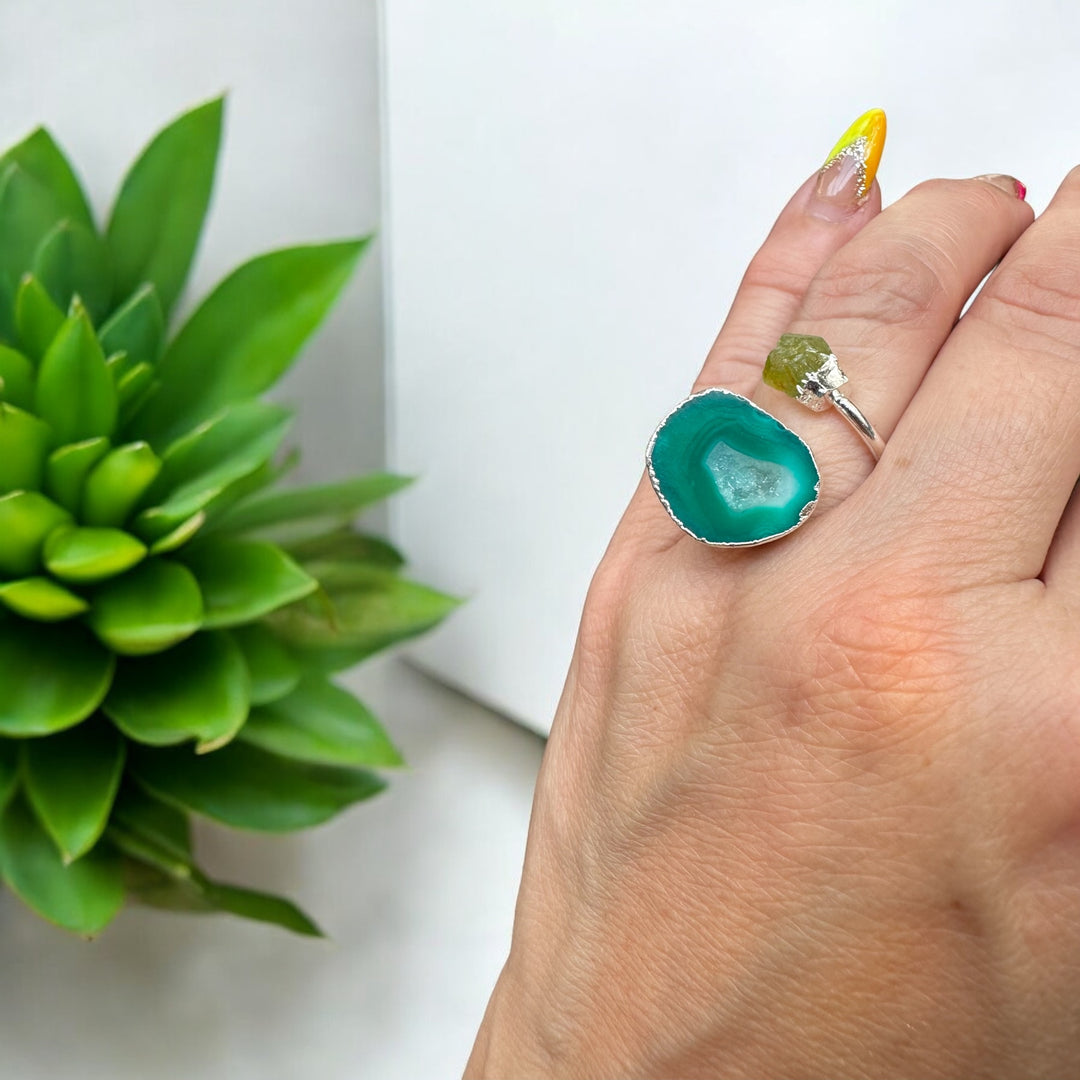 Infinity Agate Druzy & Peridot Silver Wrap Ring