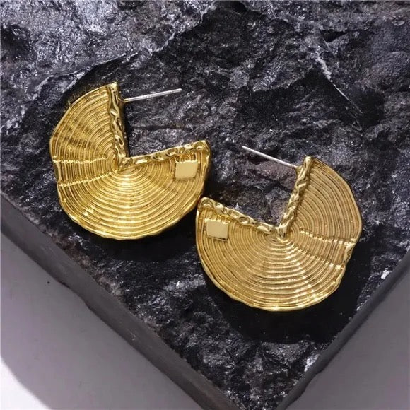 Touch Of Vintage Gold C-Shape Earrings