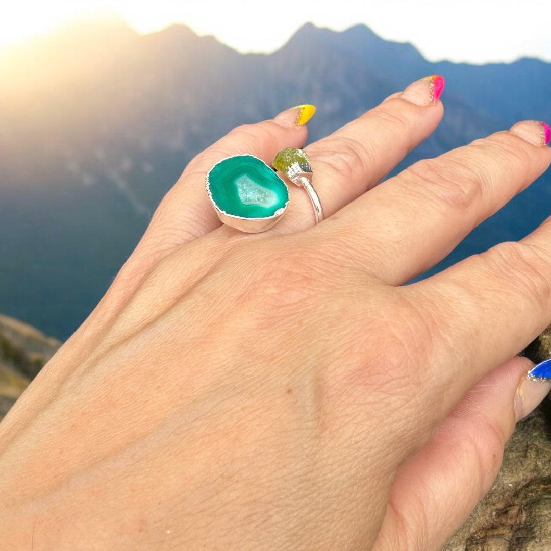 Infinity Agate Druzy & Peridot Silver Wrap Ring