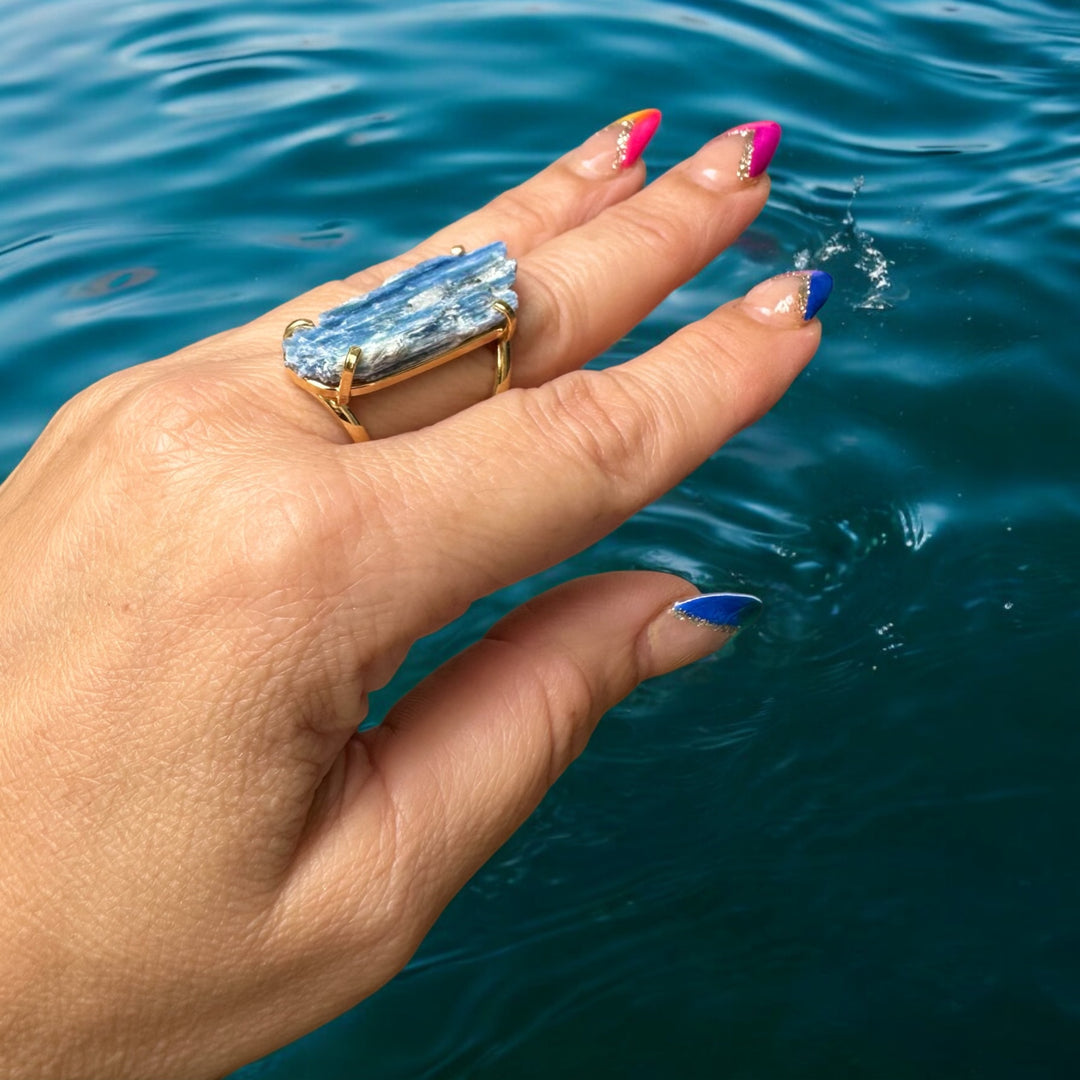 Amazonian Collection kyanite Gold Ring