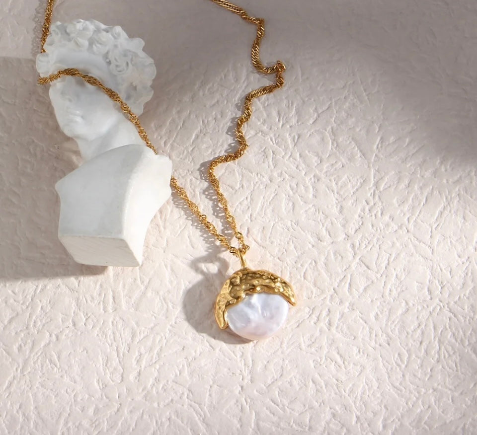 Lunar Pearl Radiance Necklace